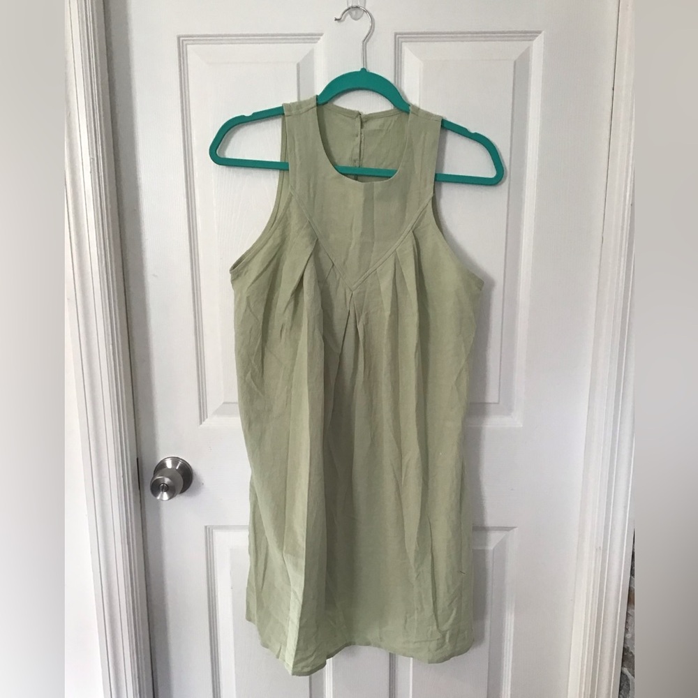 NWOT!  Elegant Green Midi Dress